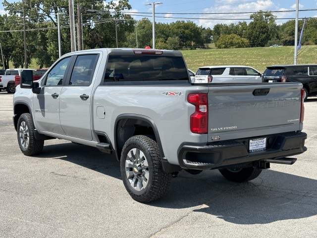 2025 Chevrolet Silverado 2500HD Custom 4