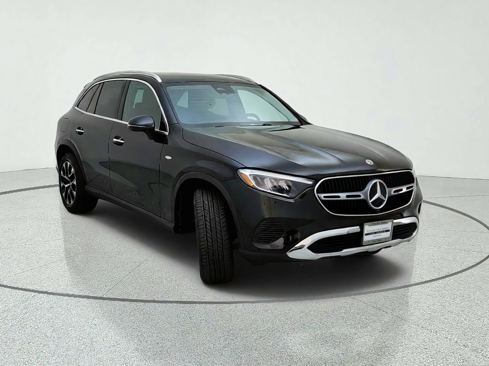 Certified Used 2025 Black Mercedes-Benz GLC 350e image 4