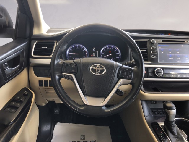 2014 Toyota Highlander XLE 12