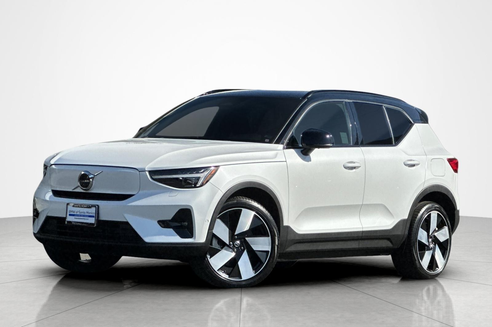 2023 Volvo XC40 Ultimate