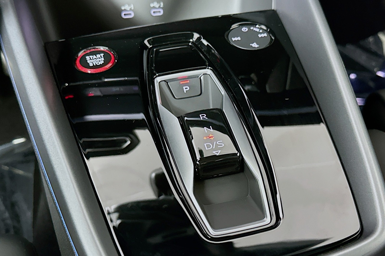 New 2026 Mythos Black Metallic Audi  image 7