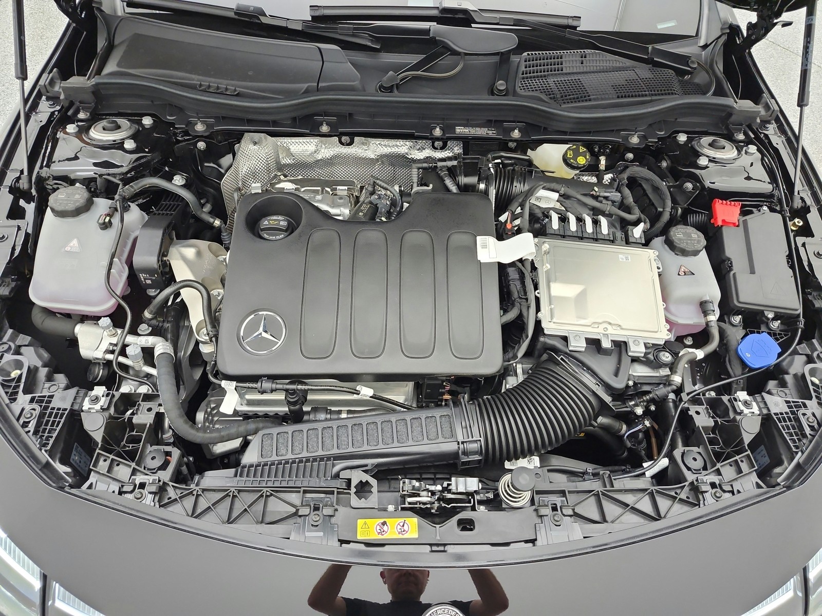 New 2027 Night Black Mercedes-Benz CLA 220 Hybrid FWD image 12