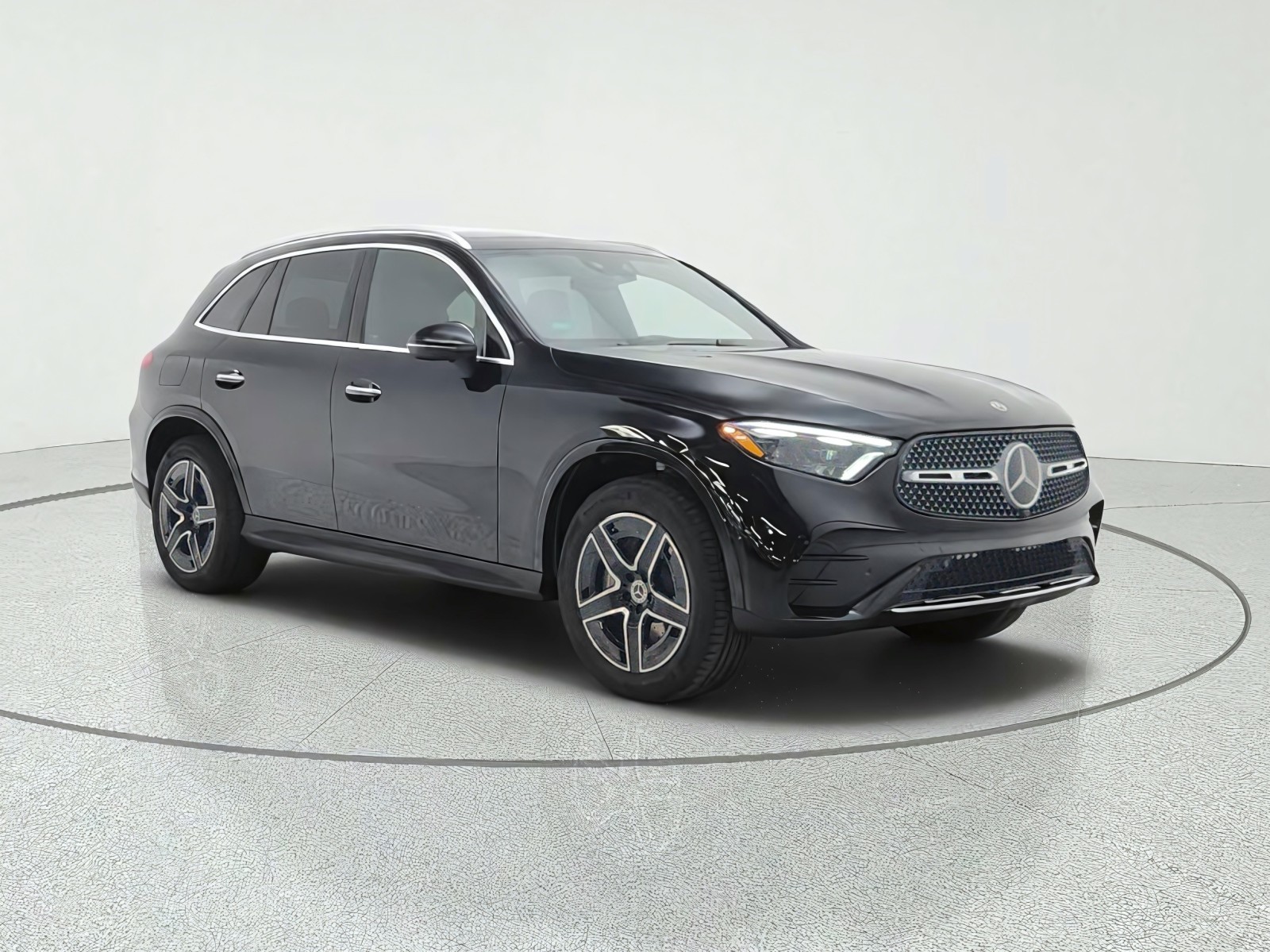 New 2027 Black Mercedes-Benz GLC 350e 4MATIC® SUV image 3