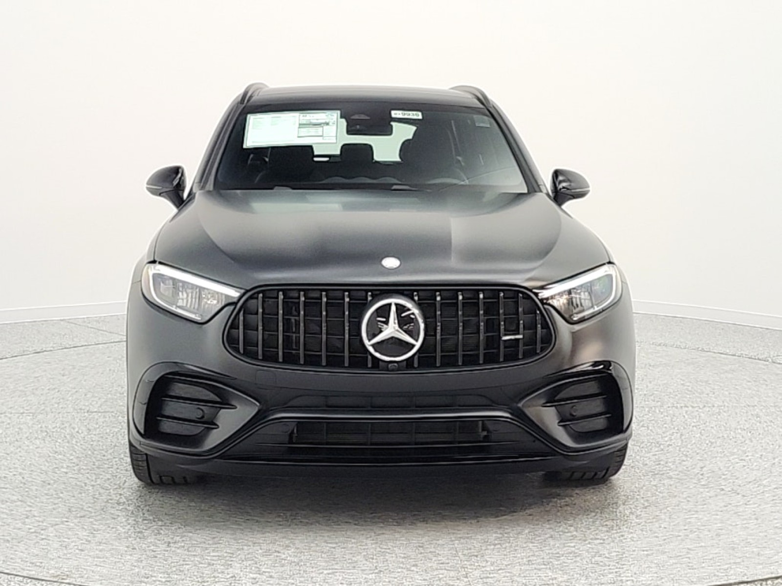 New 2026 MANUFAKTUR Graphite Grey Magno Mercedes-Benz AMG® GLC 43 image 2