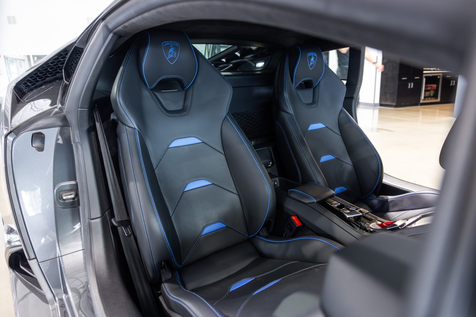 Used Car 2021 Lamborghini Huracan Evo  For Sale Under $270,000 In Boerne, Texas