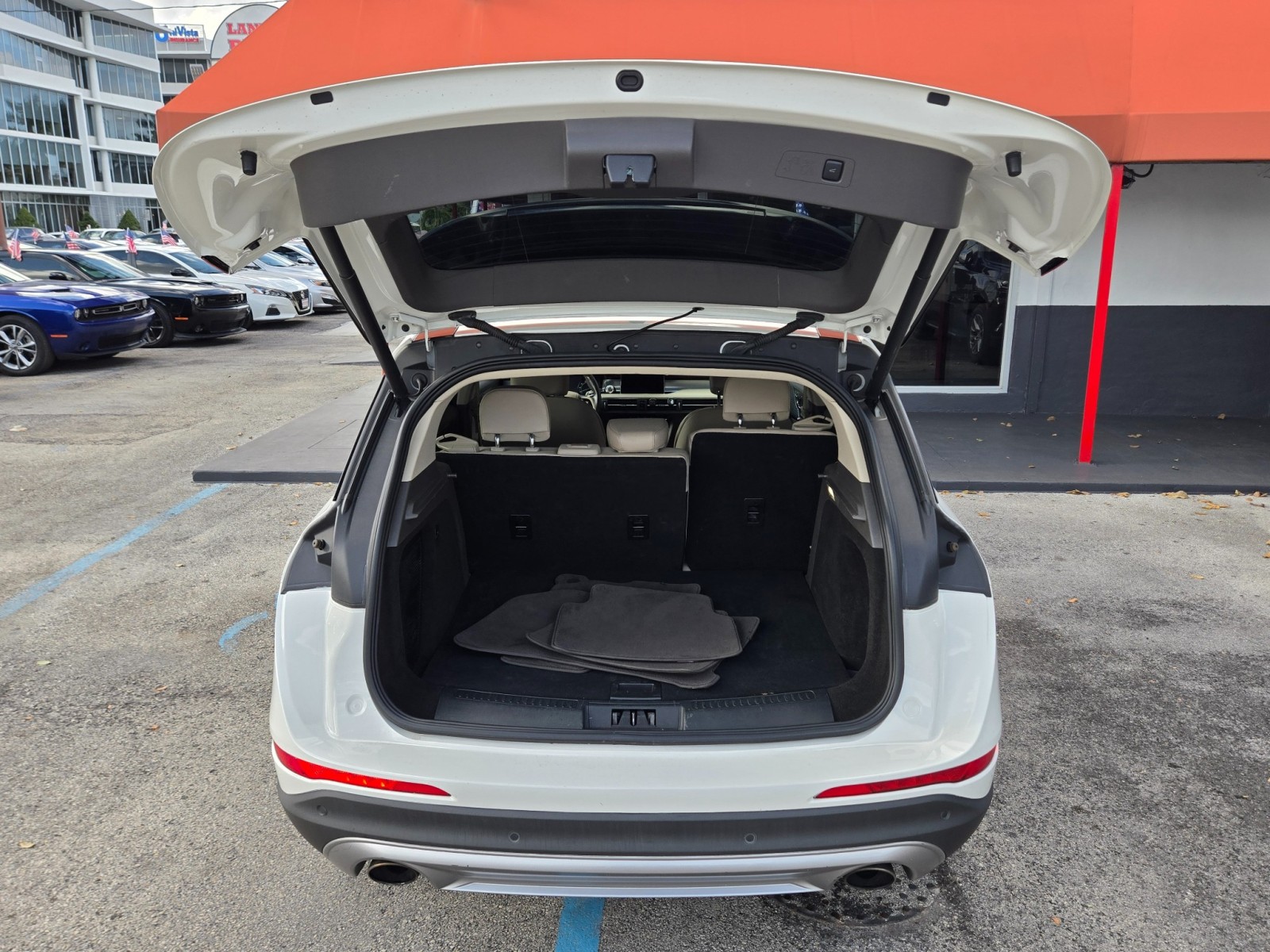 2021 Lincoln Corsair - $16,477