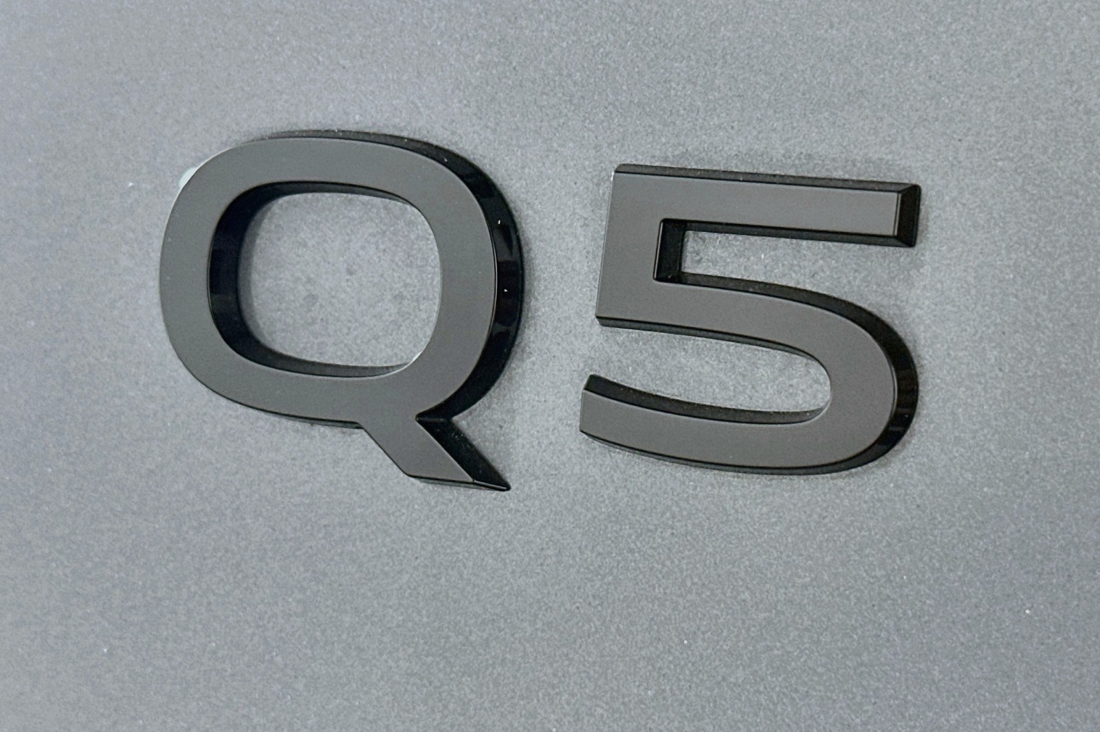 Used 2025 Tambora Gray Metallic Audi Premium Plus image 10