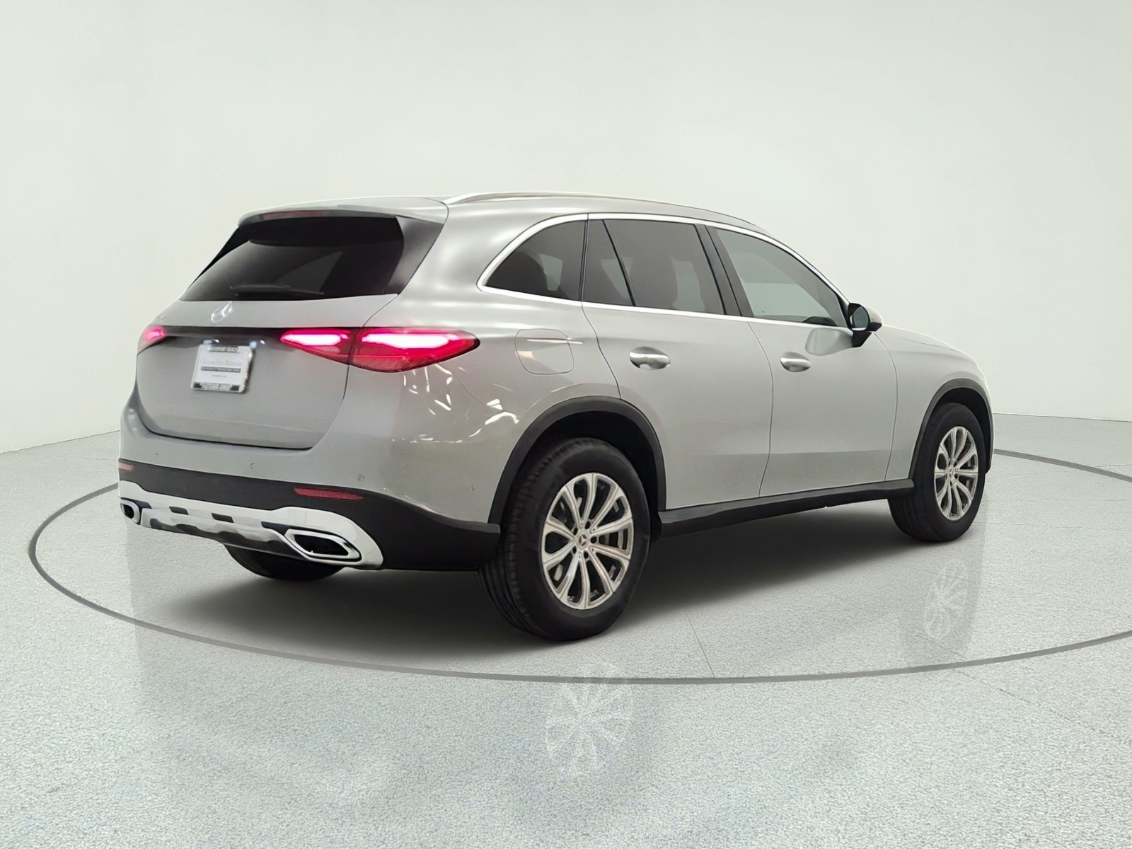 New 2027 MANUFAKTUR Alpine Grey Mercedes-Benz GLC 300 SUV image 5