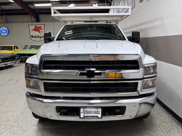 2020 Chevrolet Silverado MD 5500 Duramax RWD Utility/ Service Bed in , 