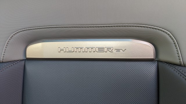 2024 GMC HUMMER EV SUV 3X 32