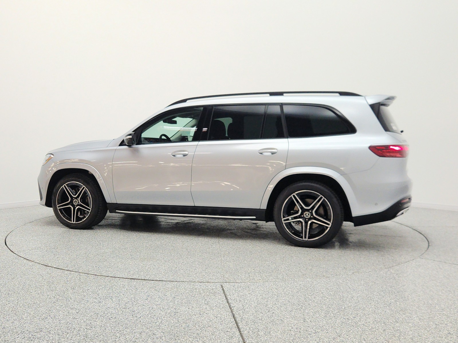 New 2026 Cirrus Silver Metallic Mercedes-Benz GLS 450 4MATIC® SUV image 8