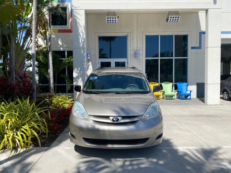 2006 Toyota Sienna VAN LE LOW MILES 78,653 in , 