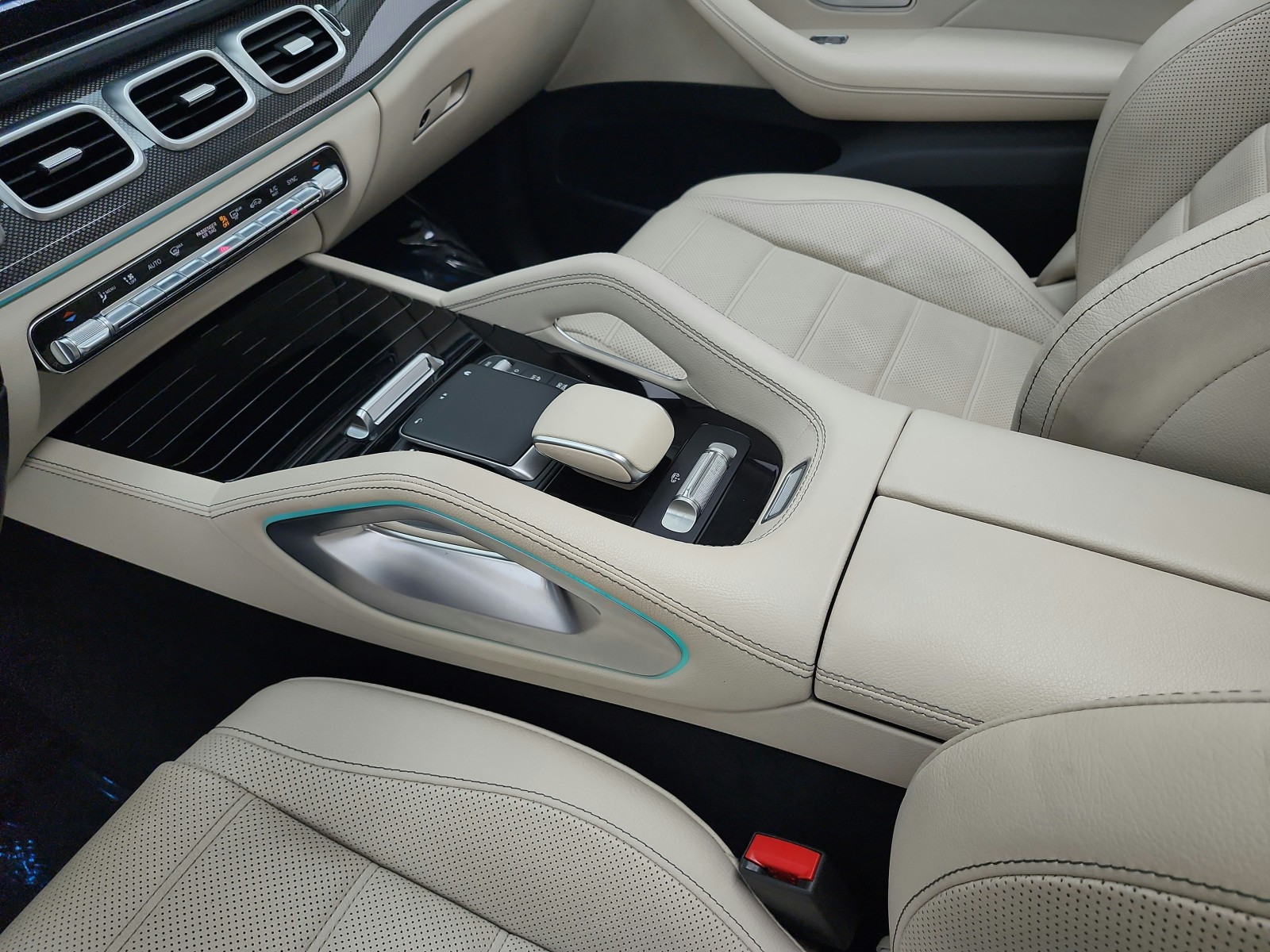 Used 2021 Polar White Mercedes-Benz GLS 580 4MATIC® SUV image 13