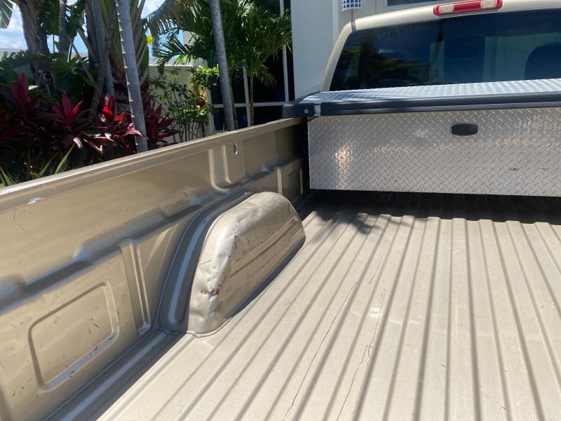 2005 GMC Sierra 1500 LOW MILES 83837 AC NO ACCIDENTS in ,