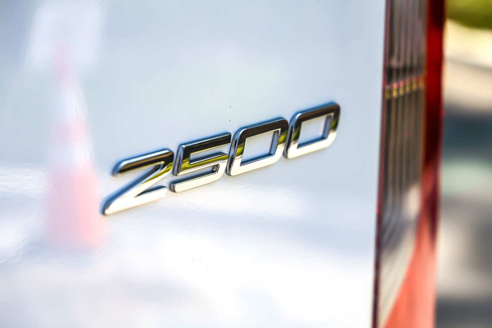 New 2026 Arctic White Mercedes-Benz 4-Cyl Diesel image 4
