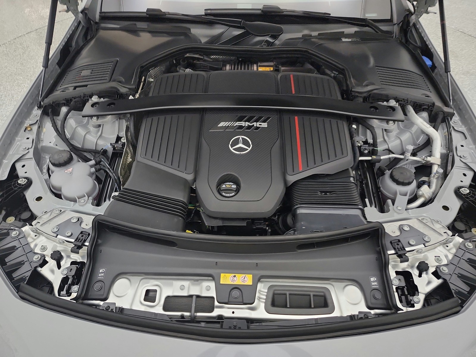 New 2026 MANUFAKTUR Alpine Grey Metallic Mercedes-Benz AMG® CLE 53 image 11