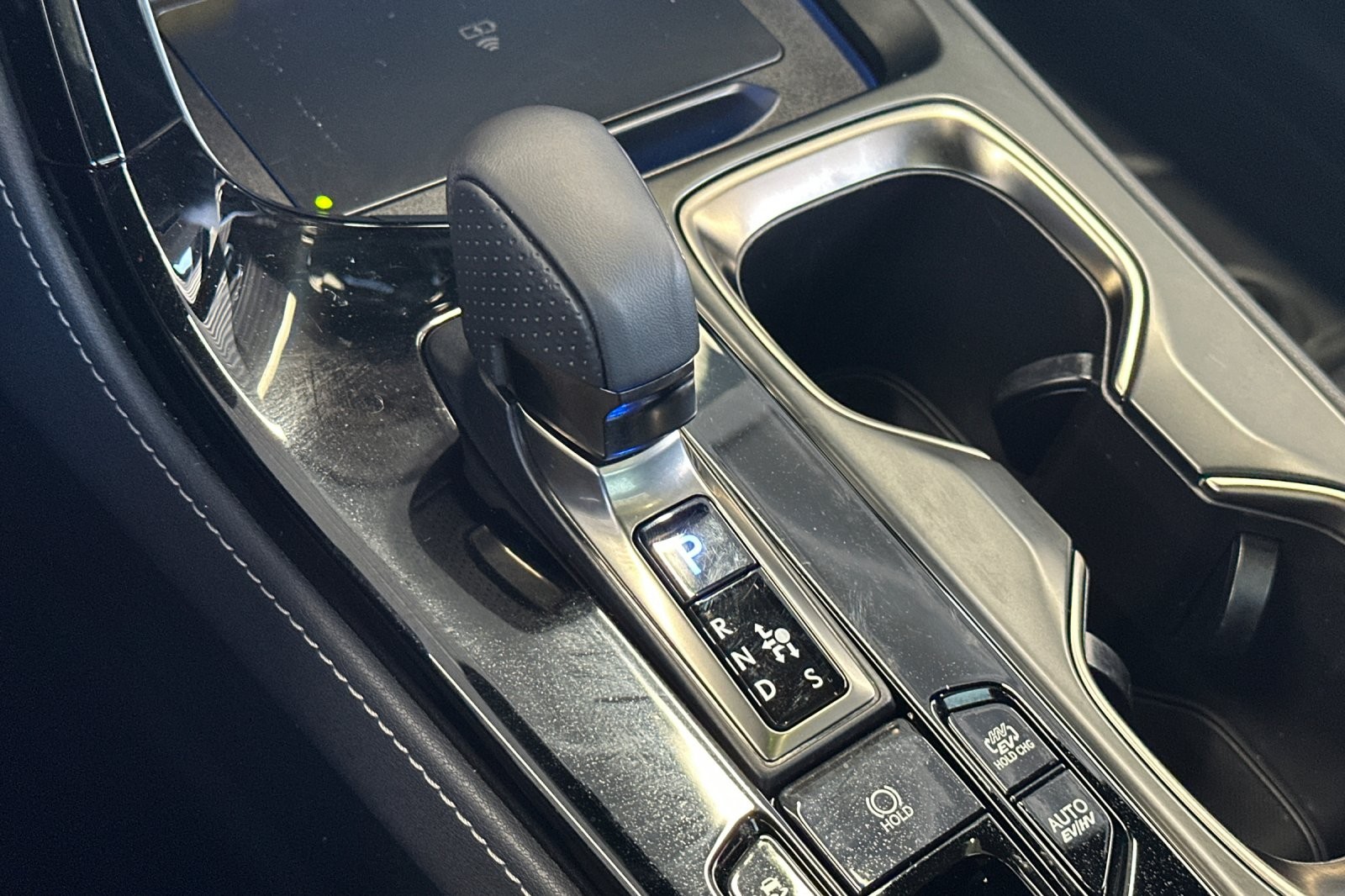 Used 2025 Obsidian Lexus NX 450h+ F SPORT Handling image 21