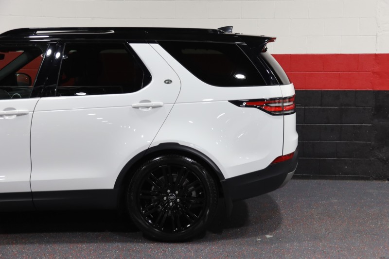 2019 Land Rover Discovery HSE Supercharged 4dr SUV in , 