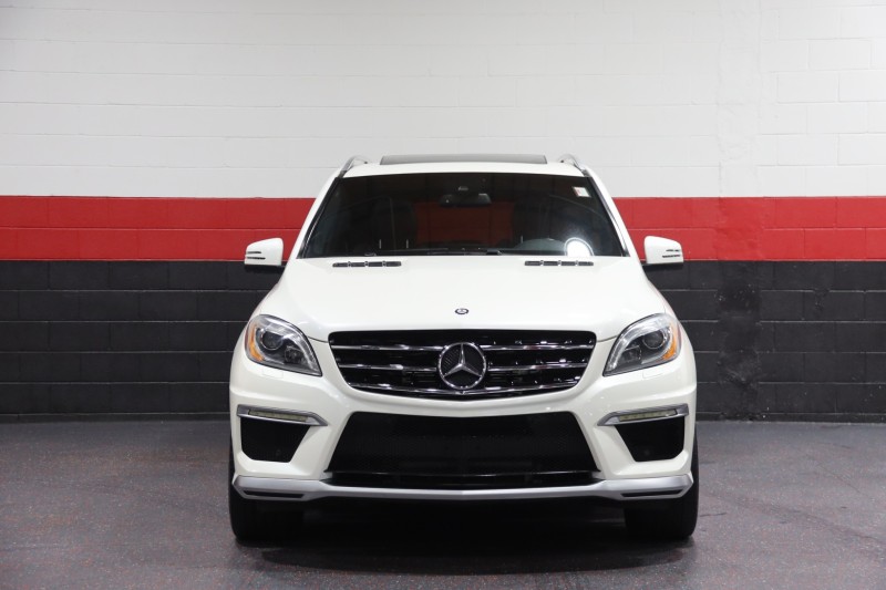 2013 Mercedes-Benz ML63 AMG 4-Matic 4dr Suv in , 