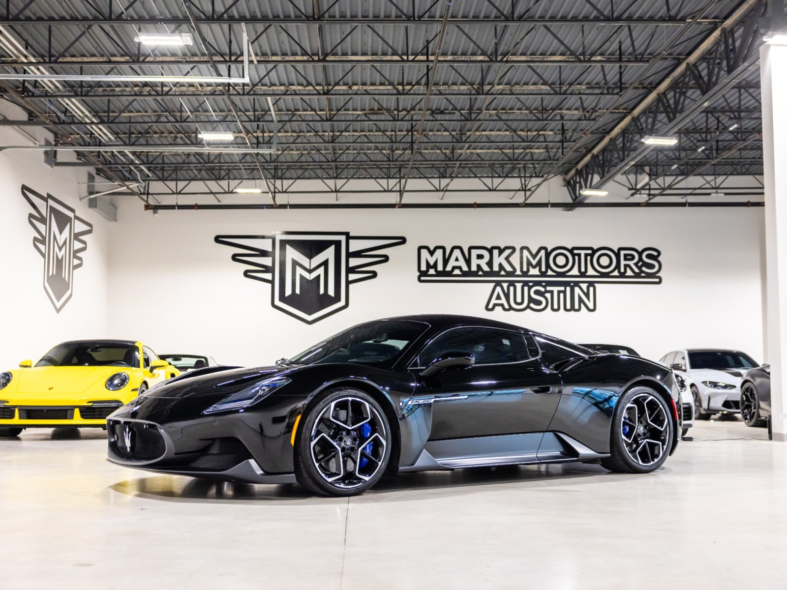 Nero Enigma 2022 Maserati MC20 RWD Coupe Rear-Wheel Drive Automatic