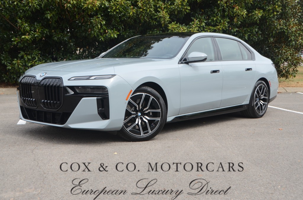Gray (Brooklyn Grey Metallic) 2026 BMW 7 Series Sedan Rear-Wheel Drive Automatic