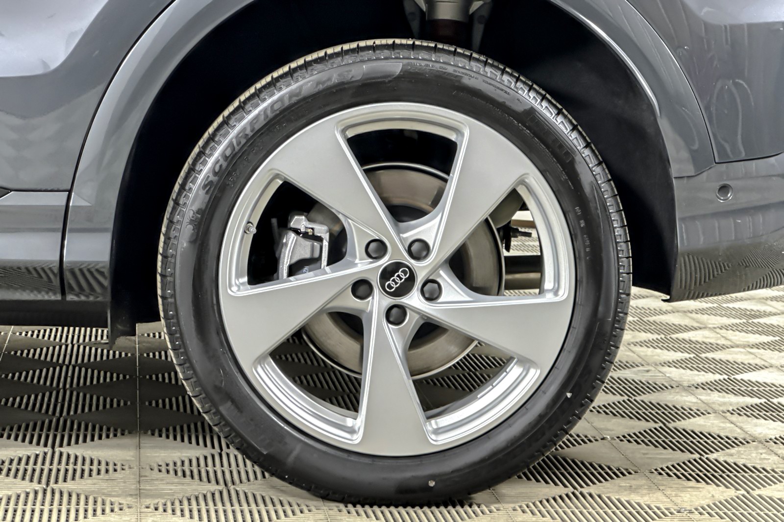 New 2025 Tambora Gray Metallic Audi Premium Plus 2.0 TFSI quattro image 23