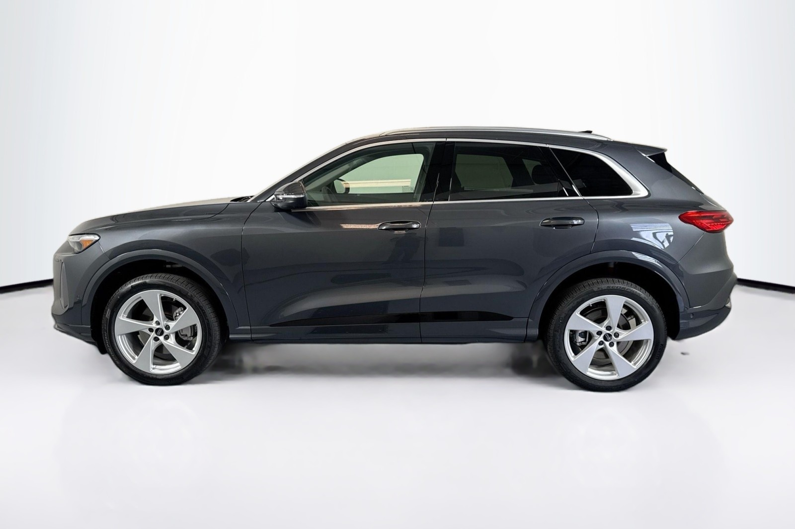 New 2025 Tambora Gray Metallic Audi Premium Plus 2.0 TFSI quattro image 8