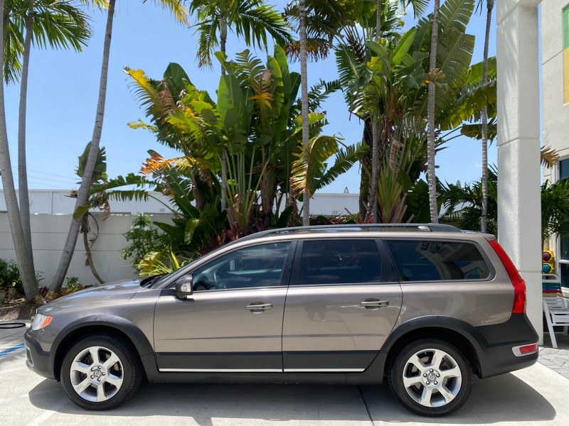 2009 Volvo XC70 3.0T AWD WAGON LOW MILES 78683 in , 