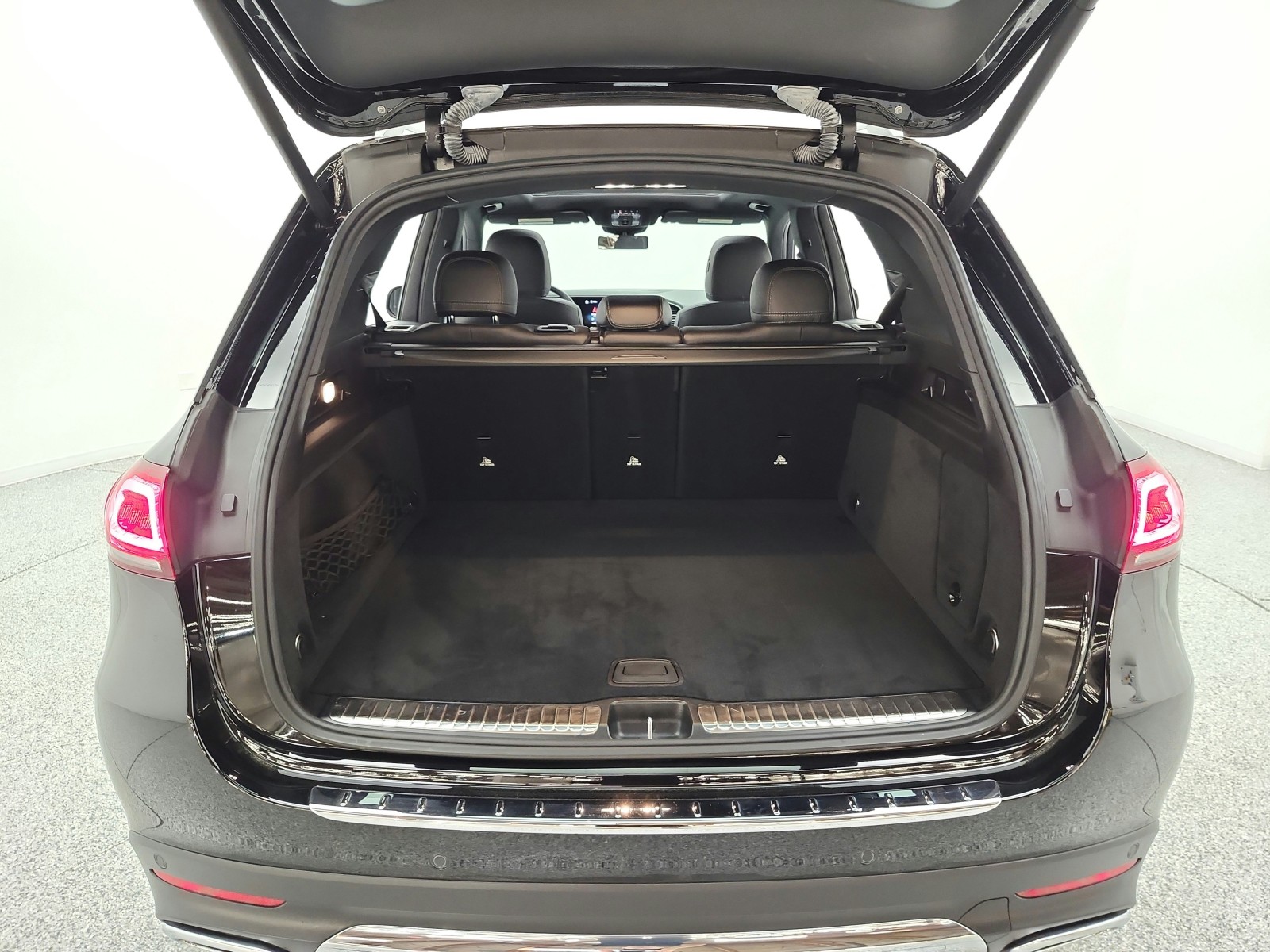 Certified Used 2023 Black Mercedes-Benz GLE 350 SUV image 18