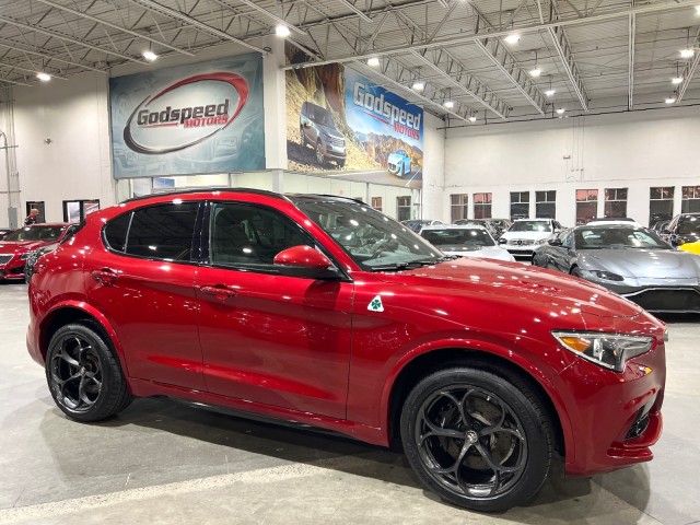 2018  Stelvio Quadrifoglio Carbon Bucket Seats $90K MSRP in , 