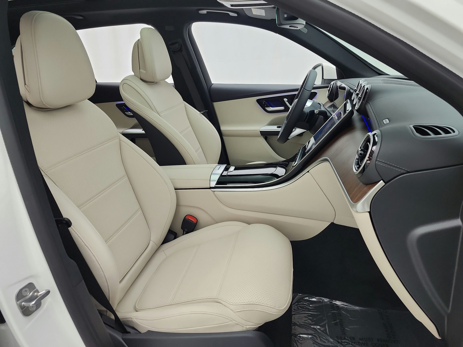 New 2027 Polar White Mercedes-Benz GLC 300 SUV image 14