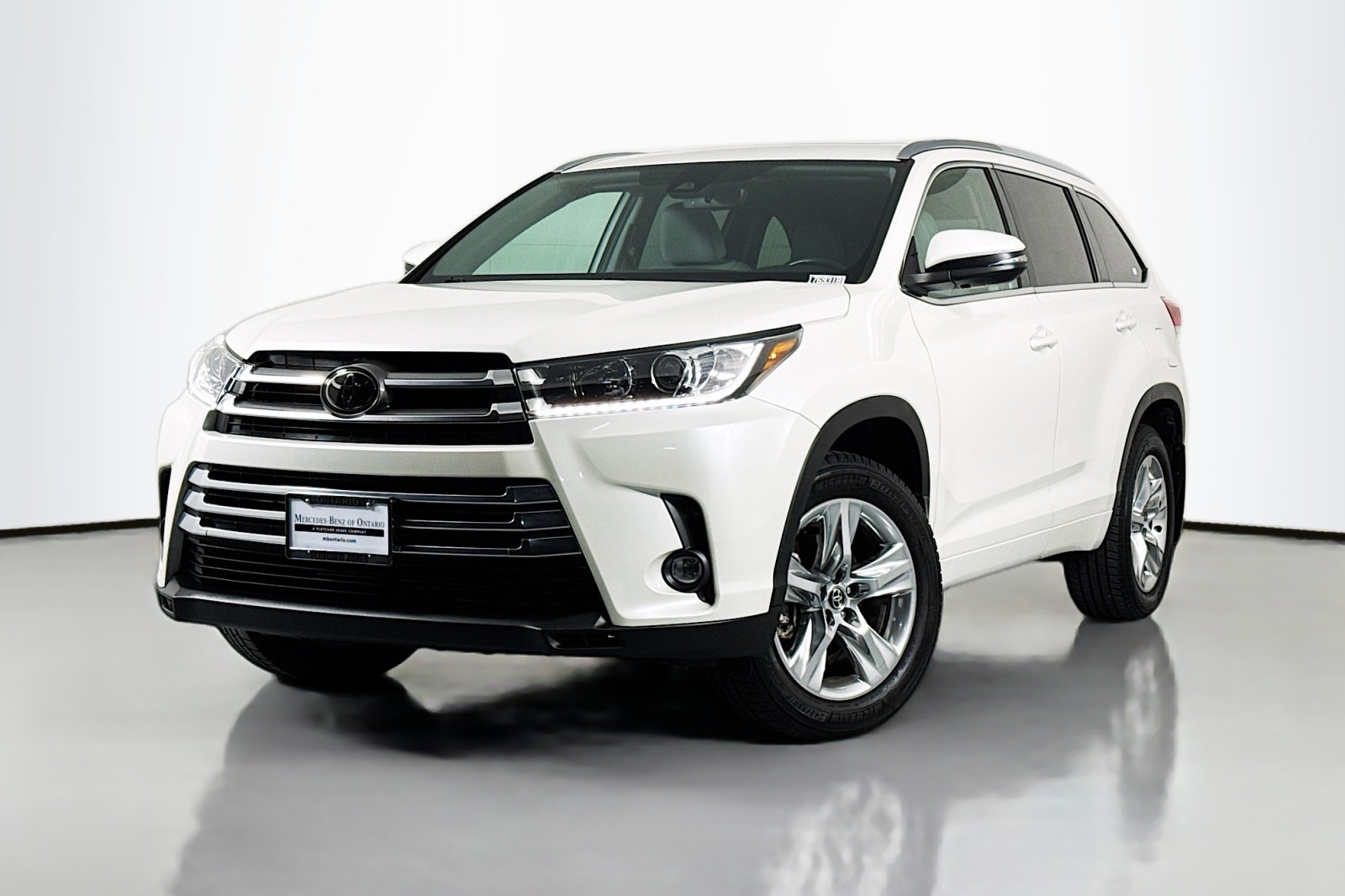 2019 Toyota Highlander Limited's photo
