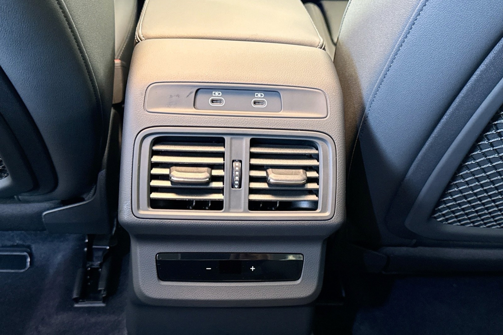 New 2025 Mythos Black Metallic Audi Premium Plus 2.0 TFSI quattro image 22