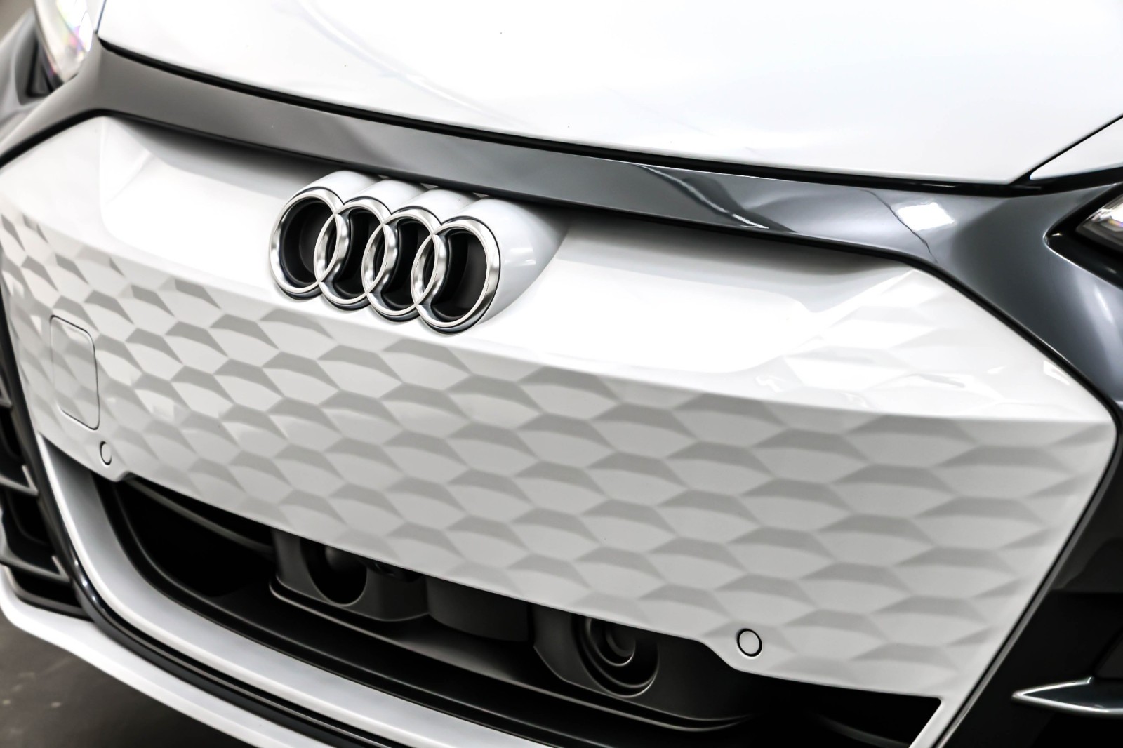 Used 2024 Suzuka Gray Metallic Audi Premium Plus quattro image 13