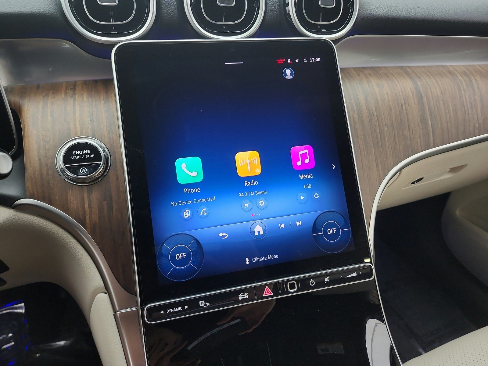 Certified Used 2025 Polar White Mercedes-Benz GLC 300 SUV image 11