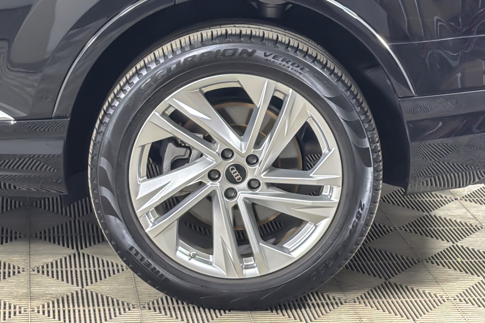 Used 2023 Mythos Black Metallic Audi Premium Plus 55 TFSI quattro image 26