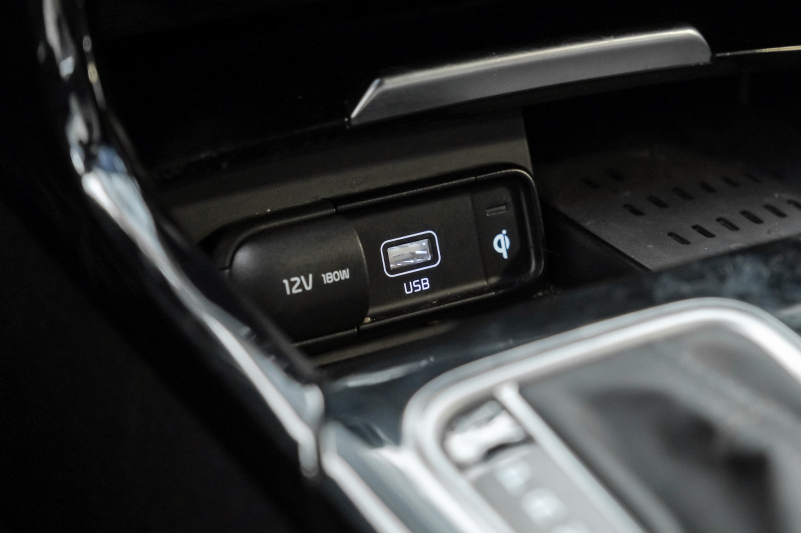 2022 Kia Stinger GT-Line Navigation BackUpCam HeatedSeats Bluetooth 32