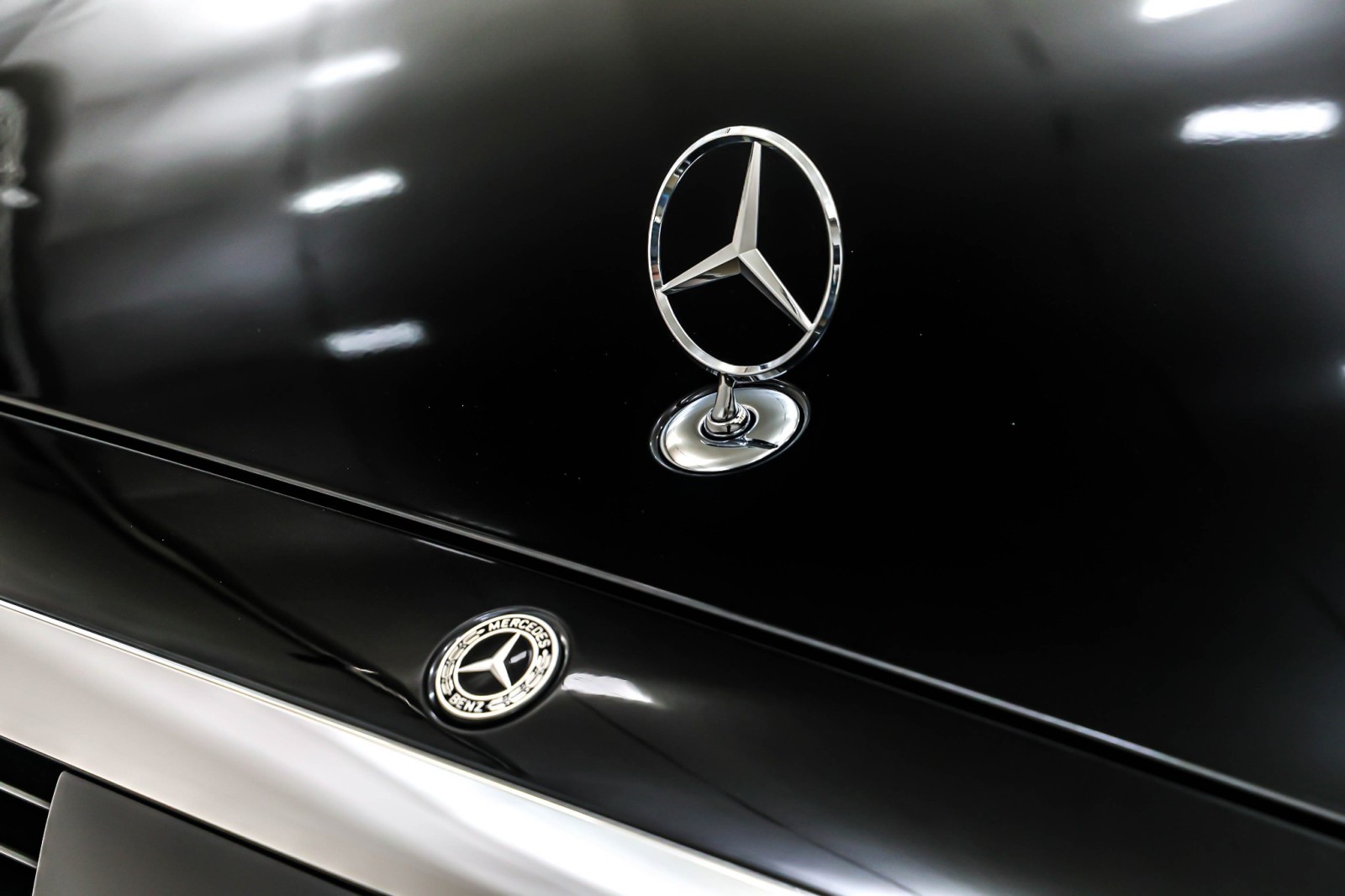 New 2026 Obsidian Black Metallic Mercedes-Benz S 580 4MATIC® Sedan image 13