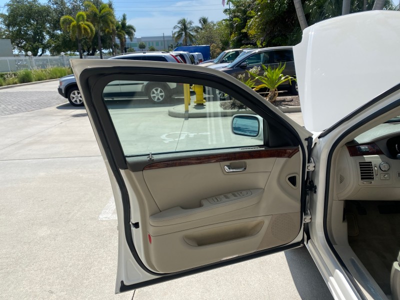 2006 Cadillac DTS LOW MILES 58,287 in , 