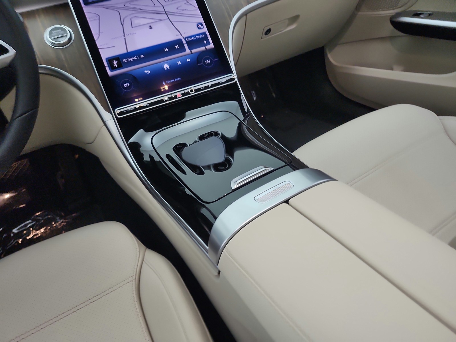 Certified Used 2024 Graphite Grey Metallic Mercedes-Benz C 300 Sedan image 17