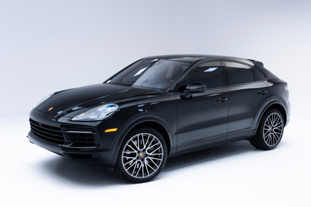 2022  Cayenne Coupe in , 