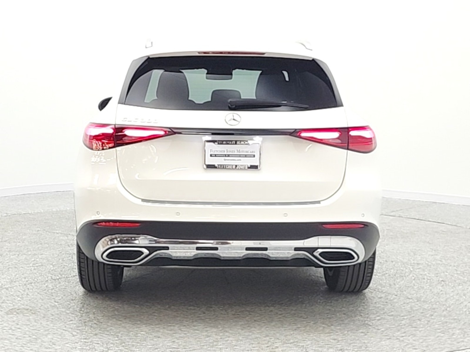 Certified Used 2025 Polar White Mercedes-Benz GLC 300 SUV image 7