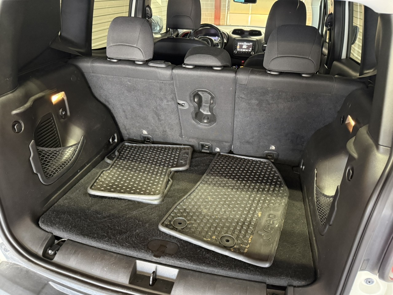 2017 Jeep Renegade Trailhawk - Photo 18
