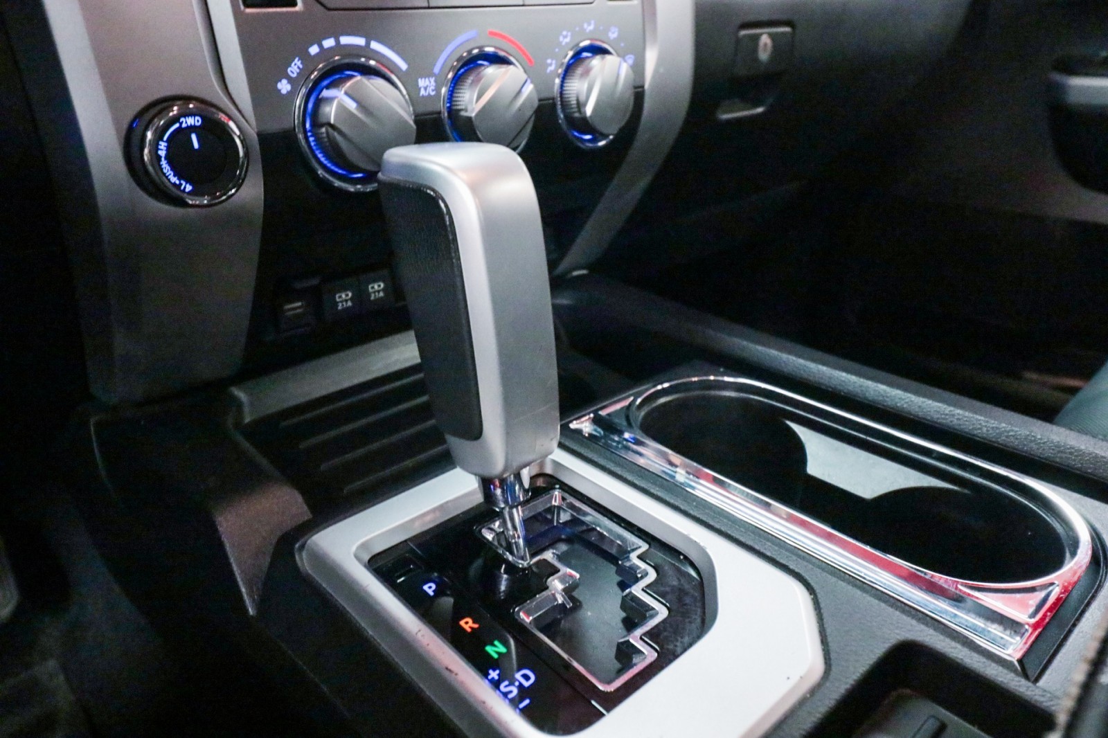 Used Car 2021 Toyota Tundra 4wd  Sr5 For Sale Under $40,000 In Austin, Texas