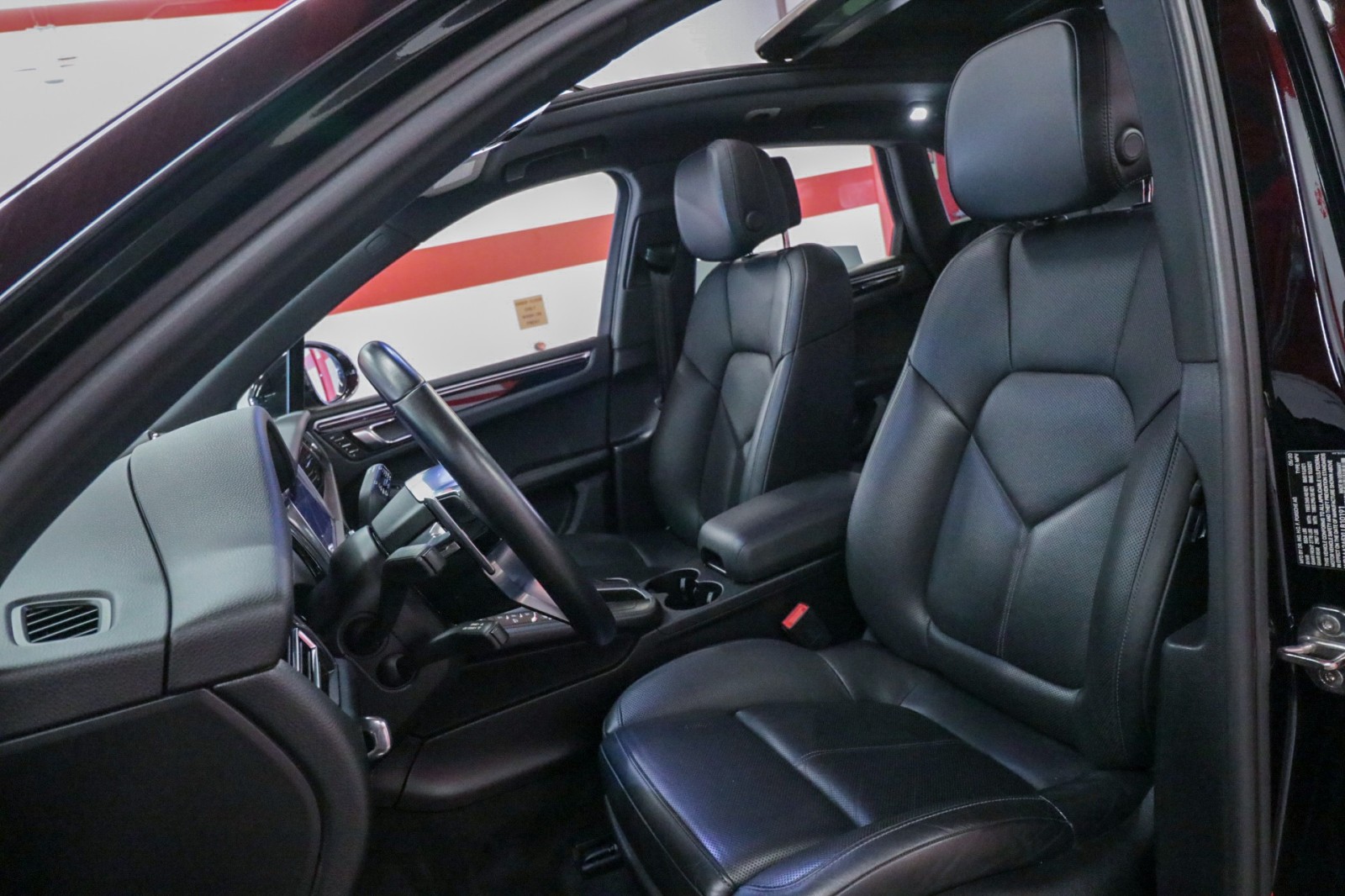 Used Car 2020 Porsche Macan  For Sale Under $35,000 In Austin, Texas