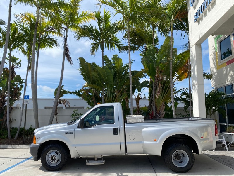 2001 Ford Super Duty F-350 DRW XL 1 OWNER LOW MILES 14,269 in , 