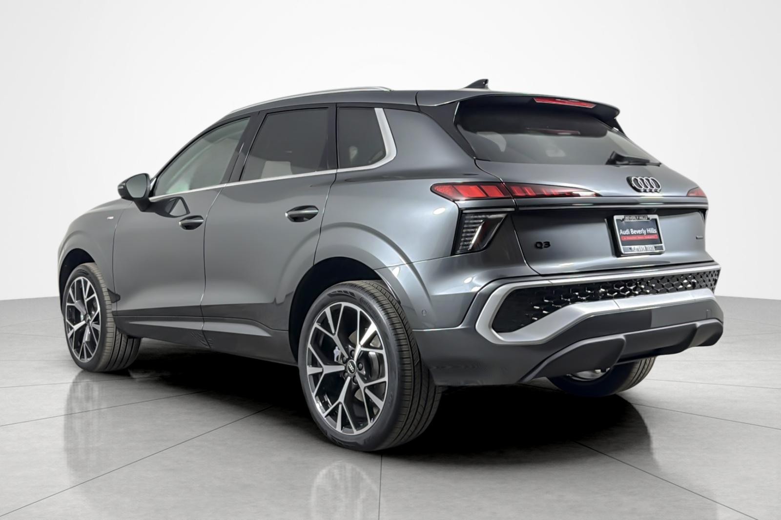 New 2026 Daytona Gray Pearl Effect Audi S line quattro image 4