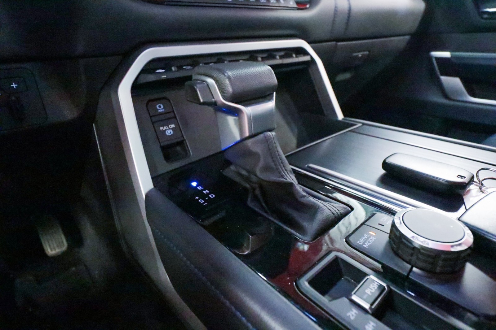 Used Car 2025 Toyota Tundra 4wd  Platinum Hybrid For Sale Under $60,000 In Austin, Texas