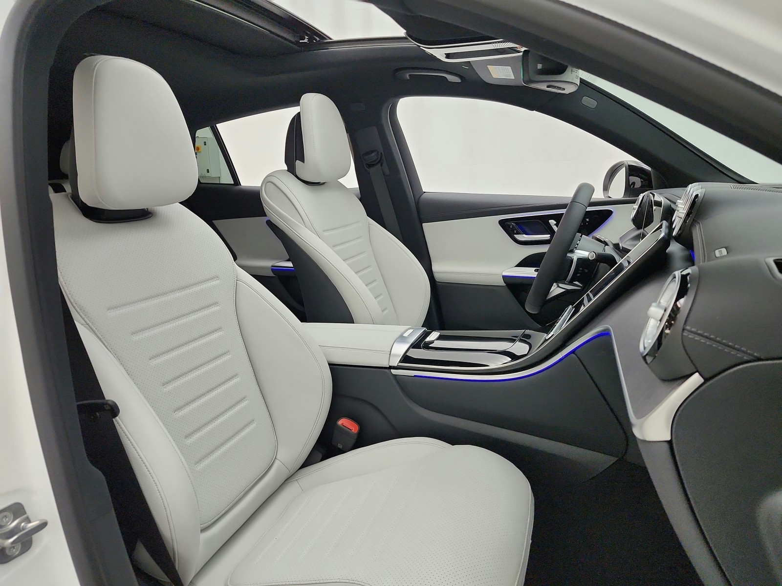 New 2027 Polar White Mercedes-Benz GLC 300 4MATIC® Coupe image 15