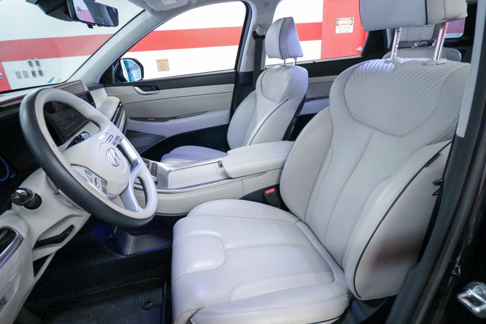 Used Car 2025 Hyundai Palisade  Calligraphy For Sale Under $50,000 In Austin, Texas